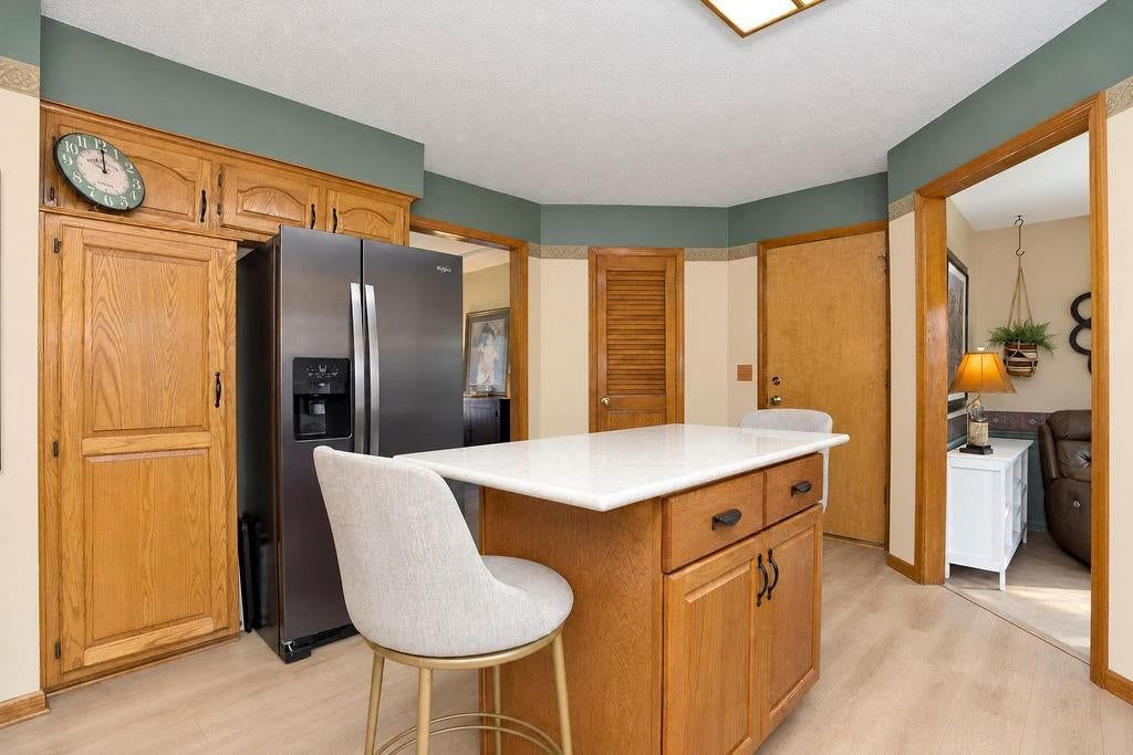 Photo 14 of 36 - 11609 W 116th Street, Overland Park, KS 66210