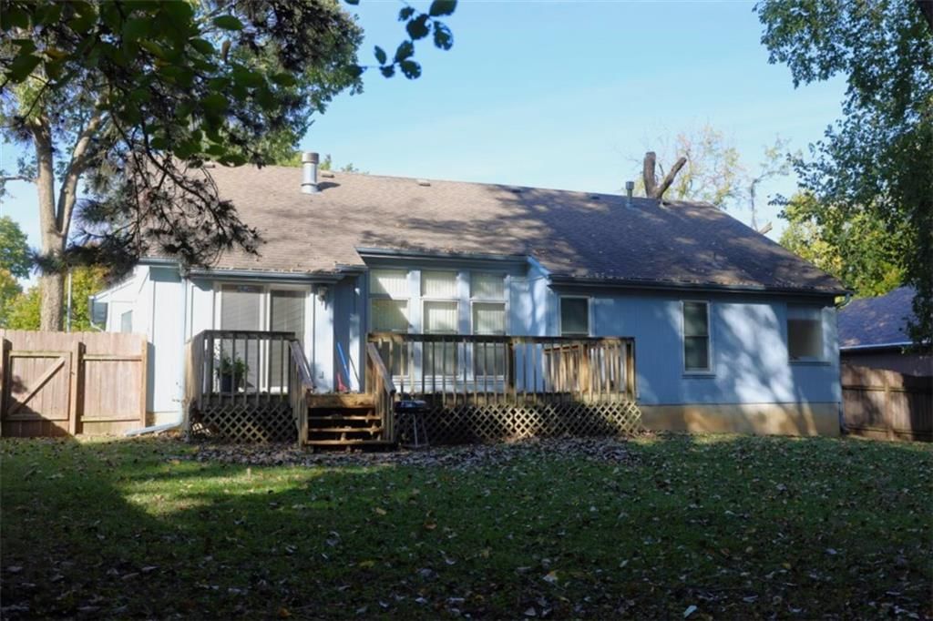 12613 W 60th Street, Shawnee, KS: listing photo 3