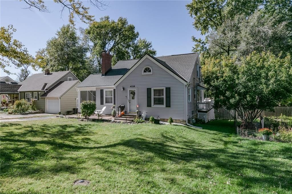 4728 Catalina Street, Roeland Park, KS: listing photo 3