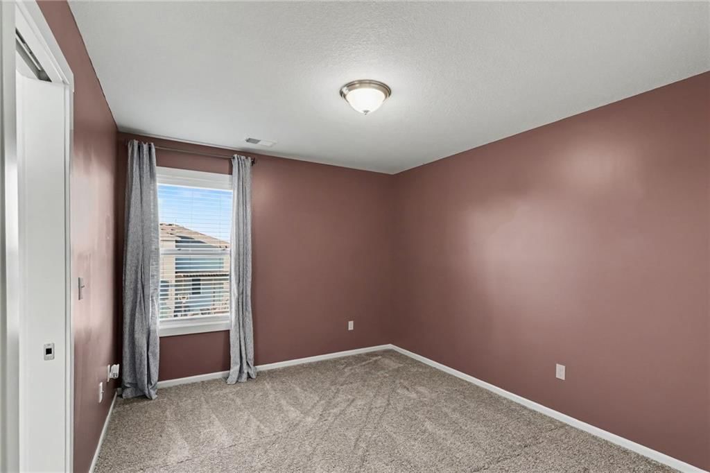 Photo 21 of 38 - 16046 W 172nd Terrace, Olathe, KS 66062