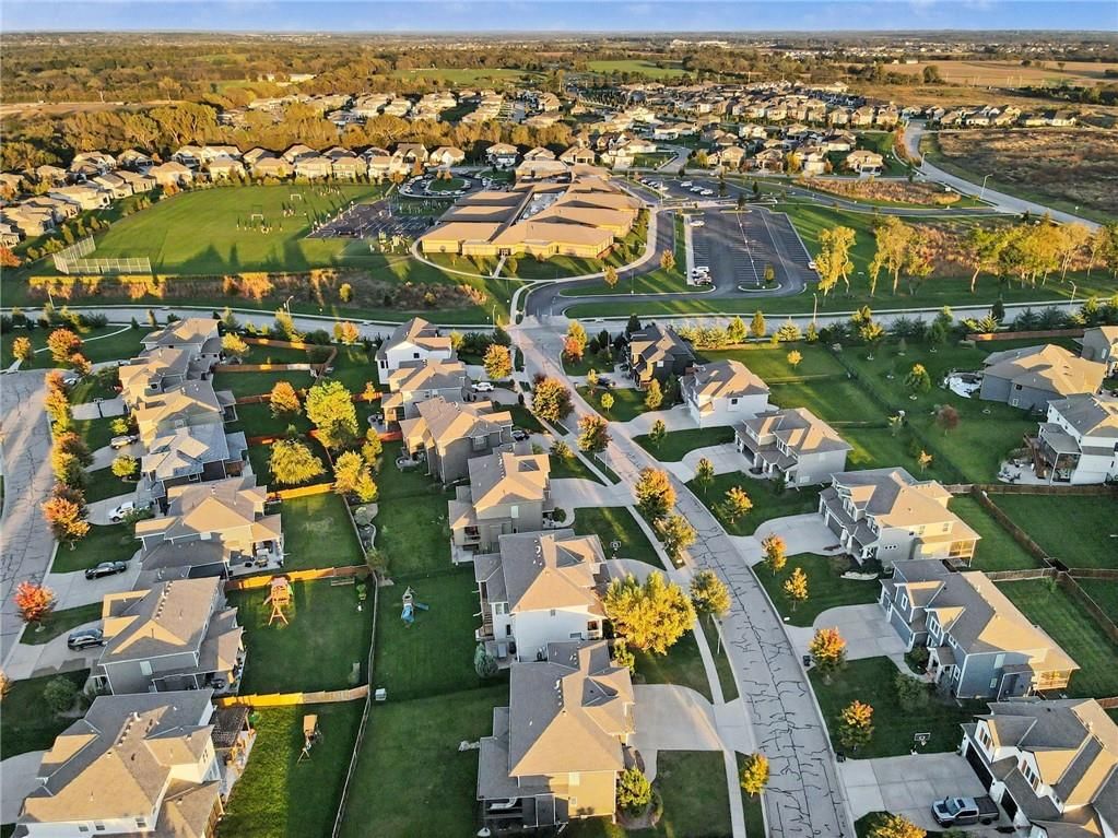 Photo 31 of 38 - 16046 W 172nd Terrace, Olathe, KS 66062