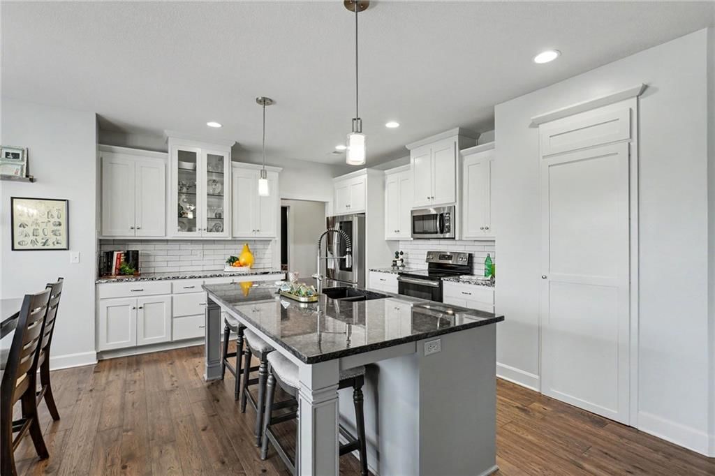 Photo 13 of 38 - 16046 W 172nd Terrace, Olathe, KS 66062