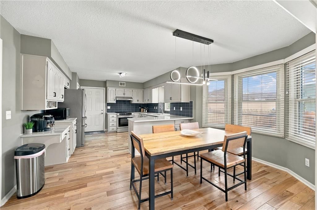 Photo 13 of 56, 1809 E 155th Street, Olathe, KS 66062
