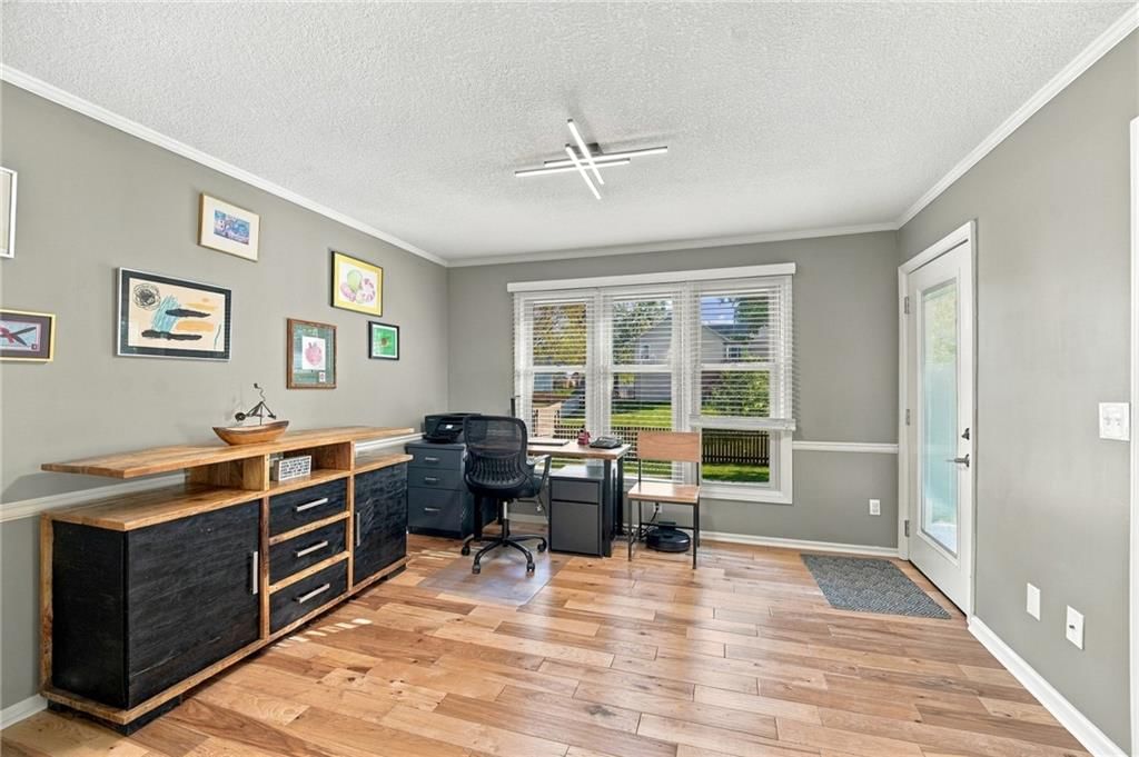 Photo 12 of 56 - 1809 E 155th Street, Olathe, KS 66062
