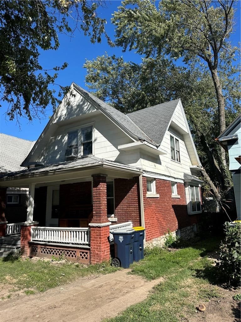 4317 Fairmount Avenue, Kansas City, MO: listing photo 2