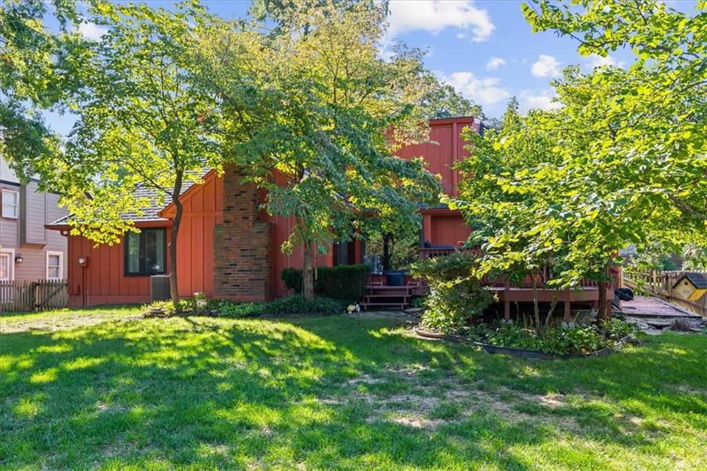 Photo 33 of 42 - 204 NW Cypress Street, Lee's Summit, MO 64064