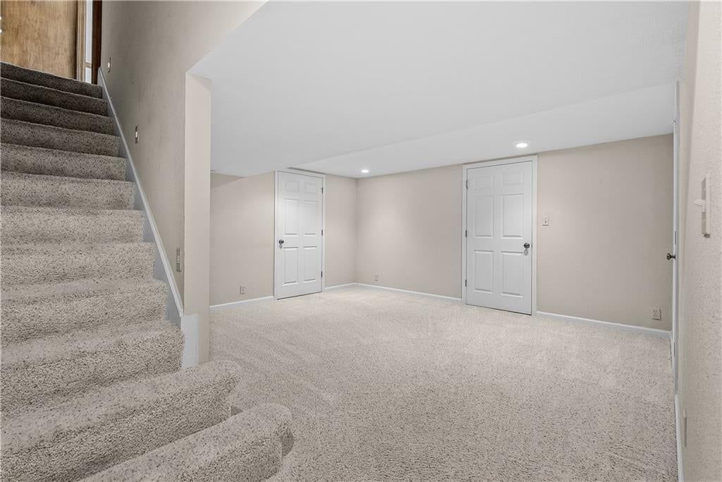 Photo 30 of 42 - 204 NW Cypress Street, Lee's Summit, MO 64064