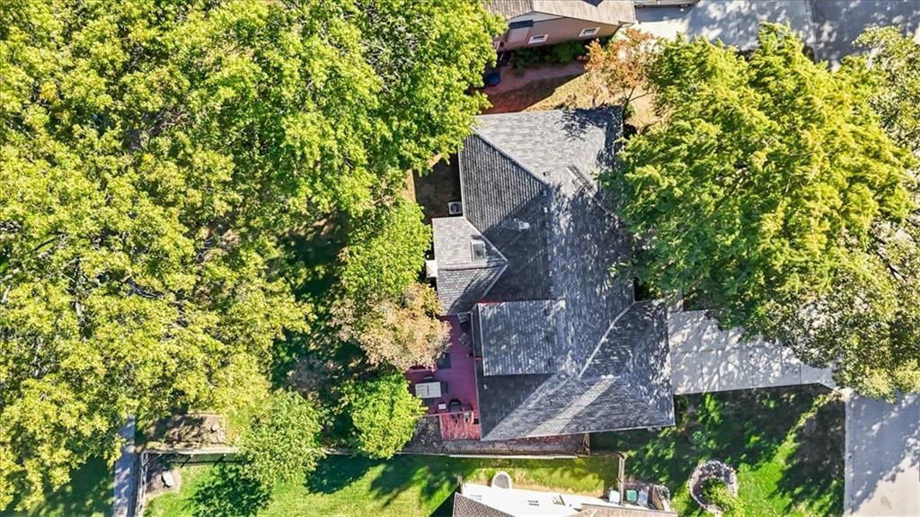 Photo 38 of 42 - 204 NW Cypress Street, Lee's Summit, MO 64064