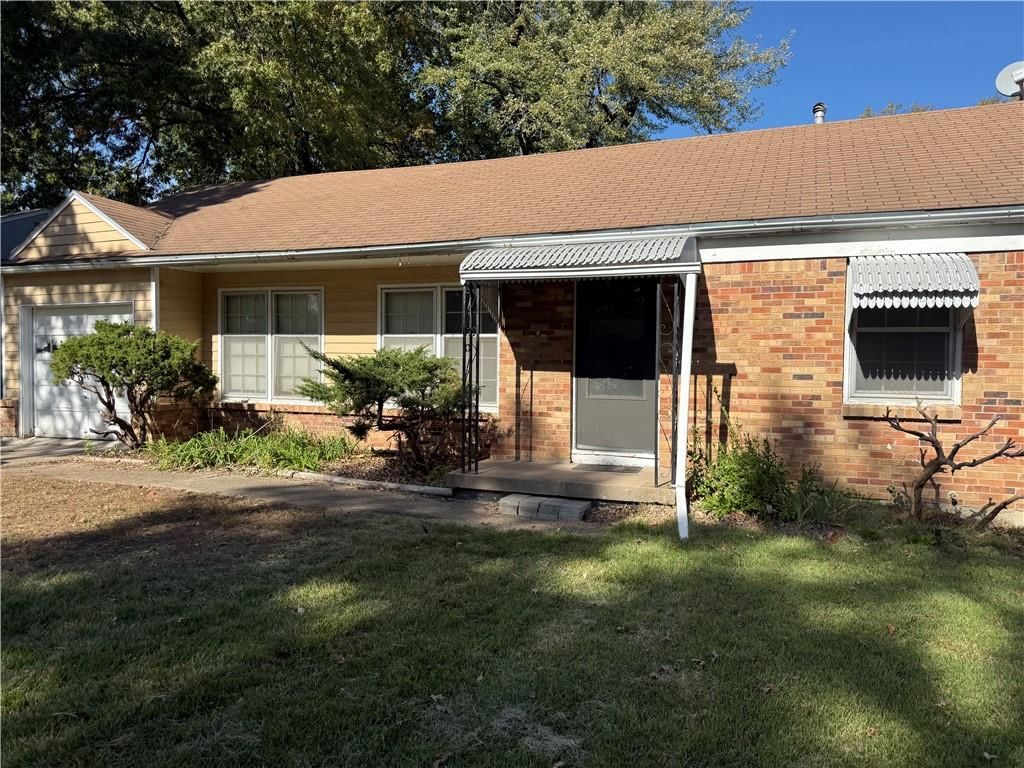606 E 90th Street, Kansas City, MO