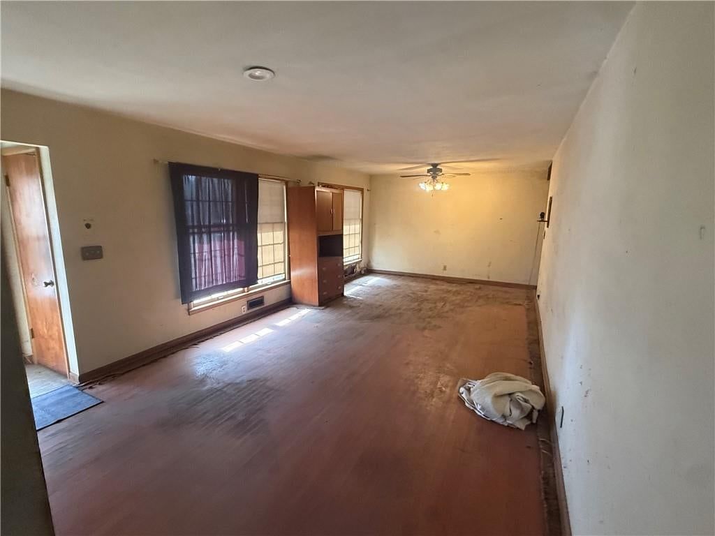 606 E 90th Street, Kansas City, MO: listing photo 2