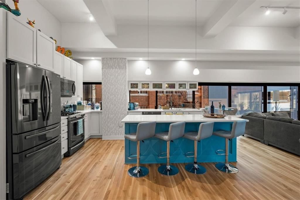 Photo 33 of 41 - 1101 Walnut Street #609, Kansas City, MO 64106