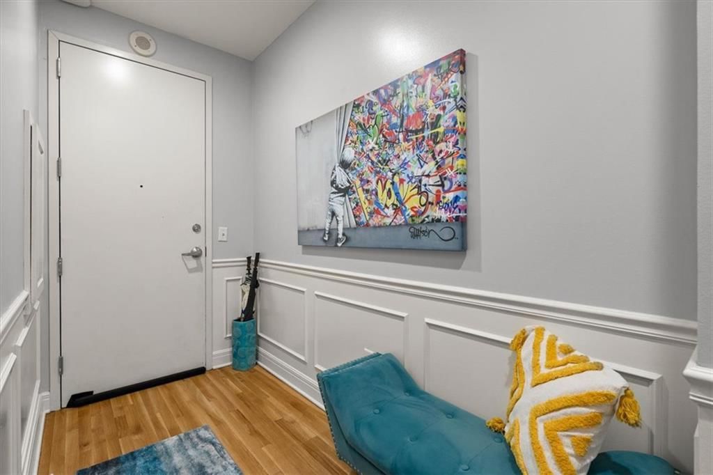 Wainscoting or board and batten at 1101 Walnut Street #609, Kansas City, MO 64106