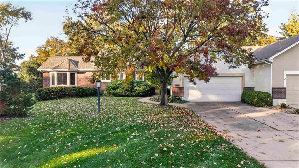 3718 W 79th Terrace, Prairie Village, KS