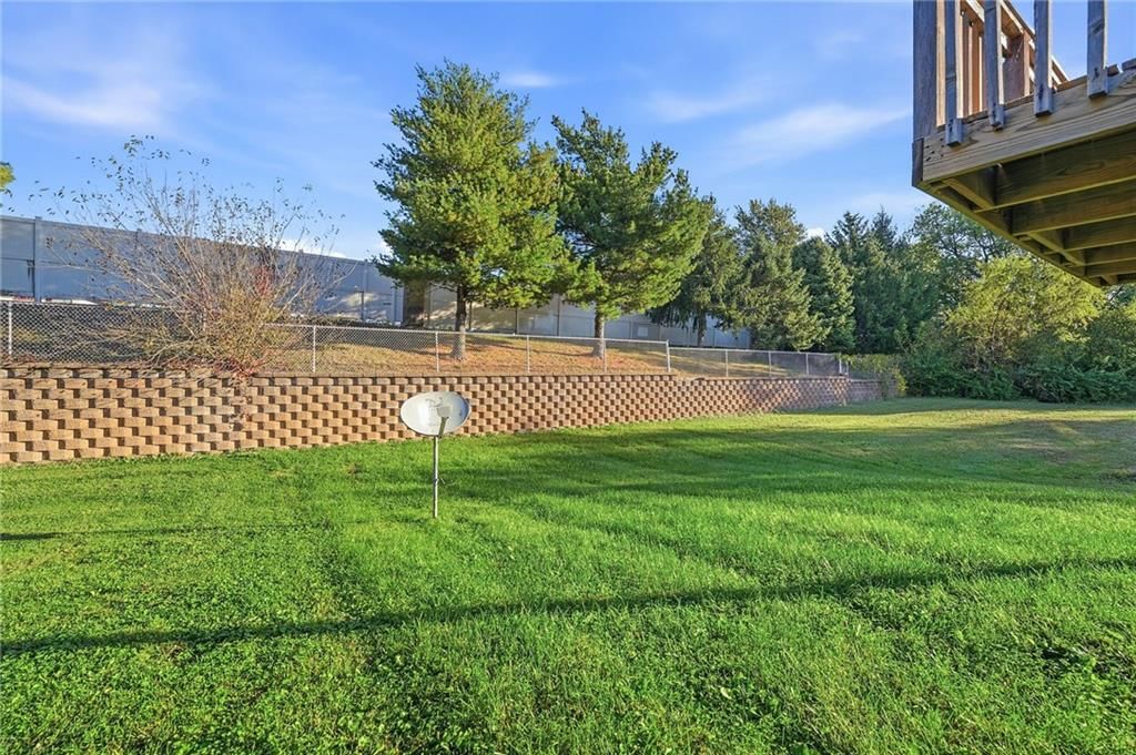 Photo 40 of 44 - 200 SW Chartwell Drive, Lee's Summit, MO 64082