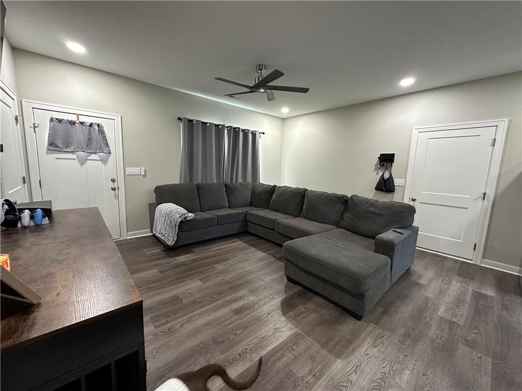 Photo 4 of 9 - 209 E 2nd Street, Creighton, MO 64739