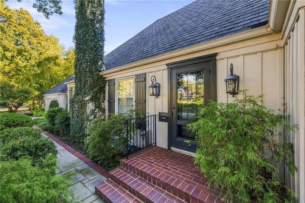 6645 Wyoming Street, Kansas City, MO: listing photo 3