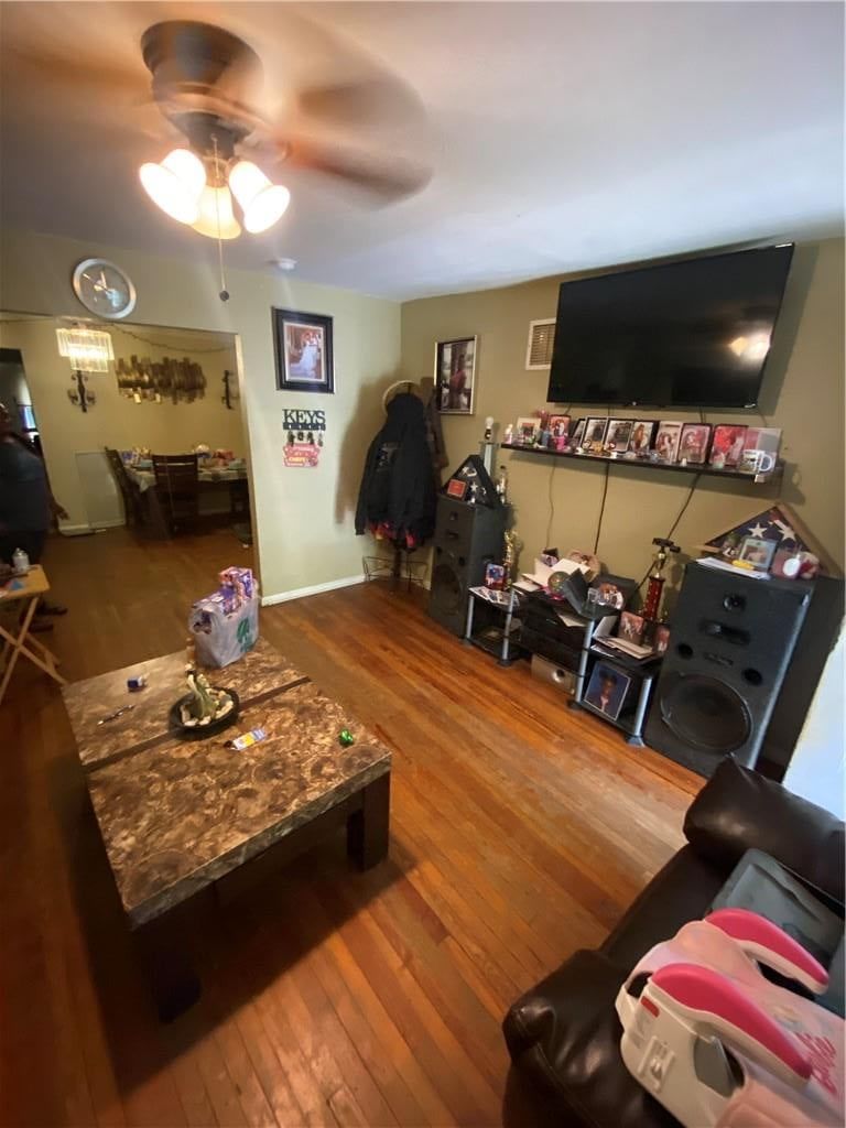 Photo 7 of 11 - 8040 Garfield Avenue