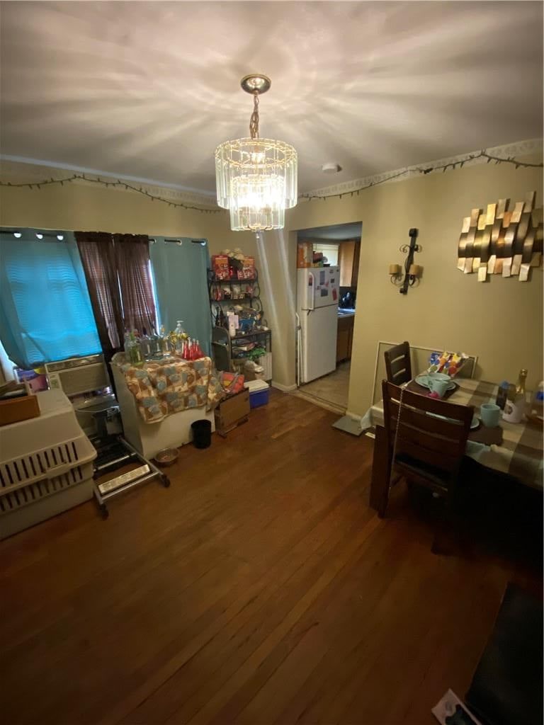 Photo 5 of 11 - 8040 Garfield Avenue