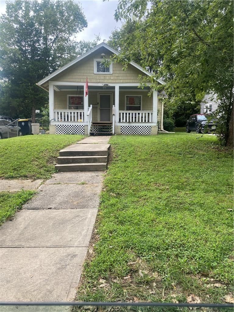 8040 Garfield Avenue, Kansas City, MO