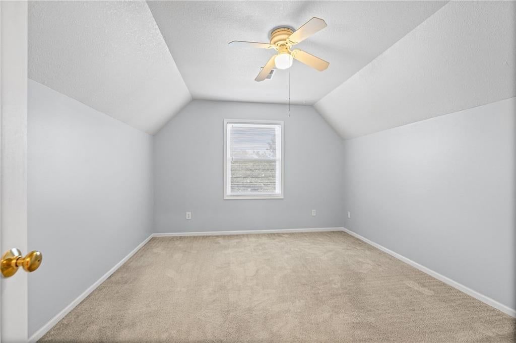 Photo 21 of 26 - 8009 W 144th Place, Overland Park, KS 66223
