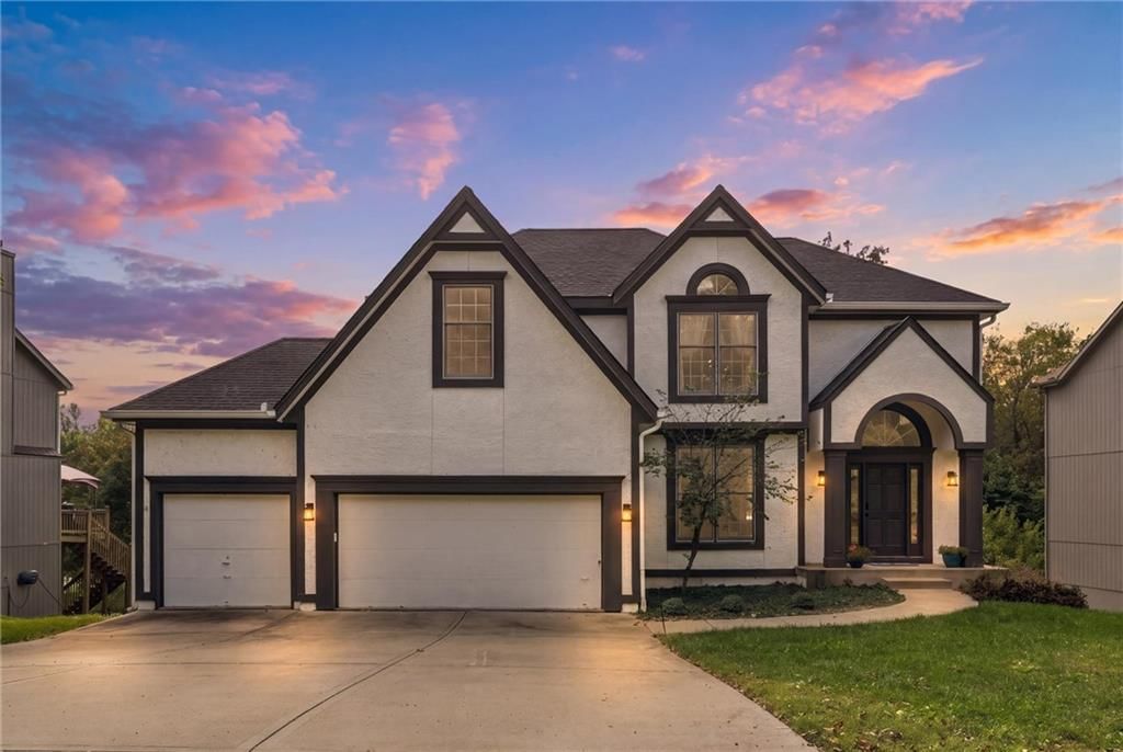 6946 Oakview Street, Shawnee, KS
