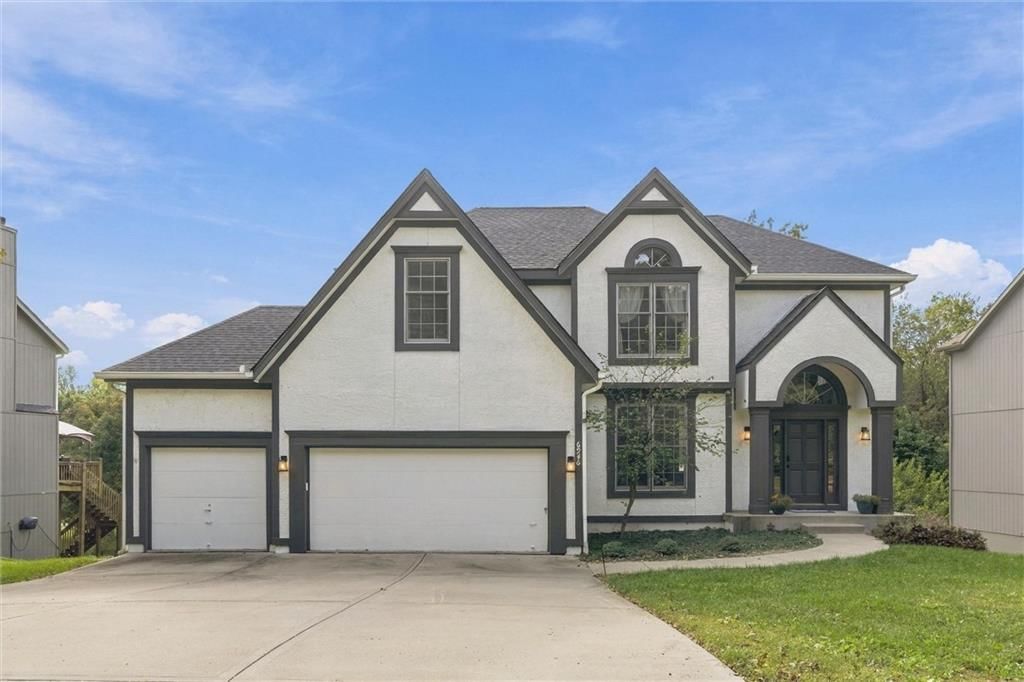 6946 Oakview Street, Shawnee, KS: listing photo 2
