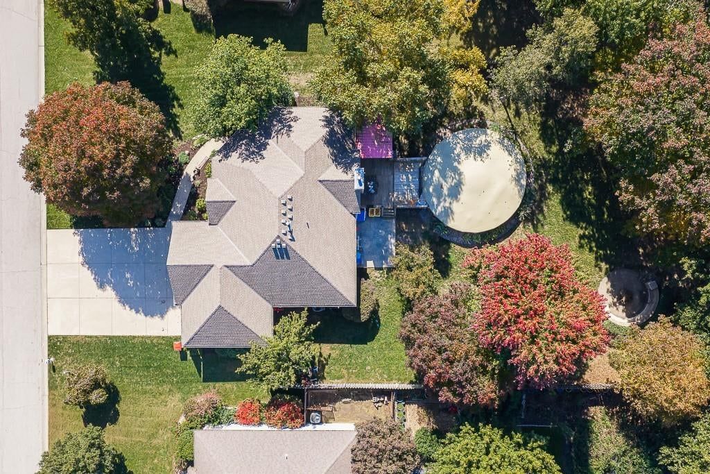 18383 155th Street, Basehor, KS: listing photo 3