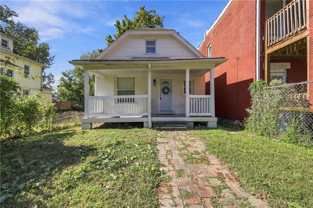 2302 Montgall Avenue, Kansas City, MO