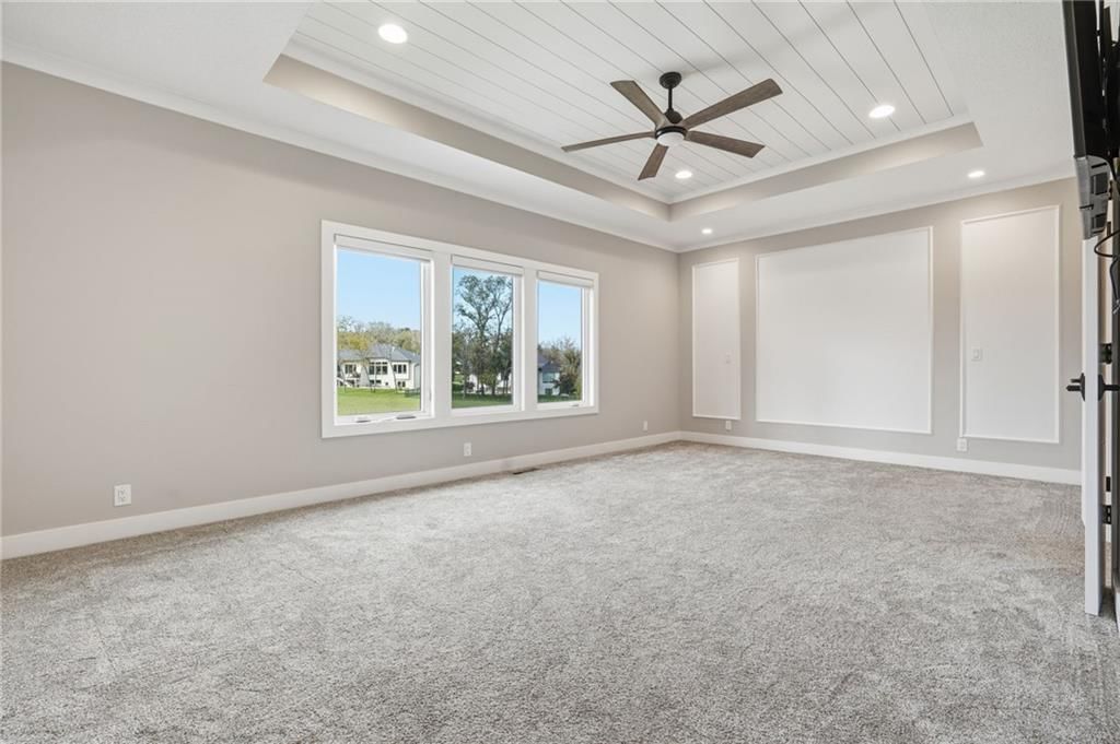 Photo 23 of 75 - 1 S Buffalo Ridge Court, Lake Winnebago, MO 64034
