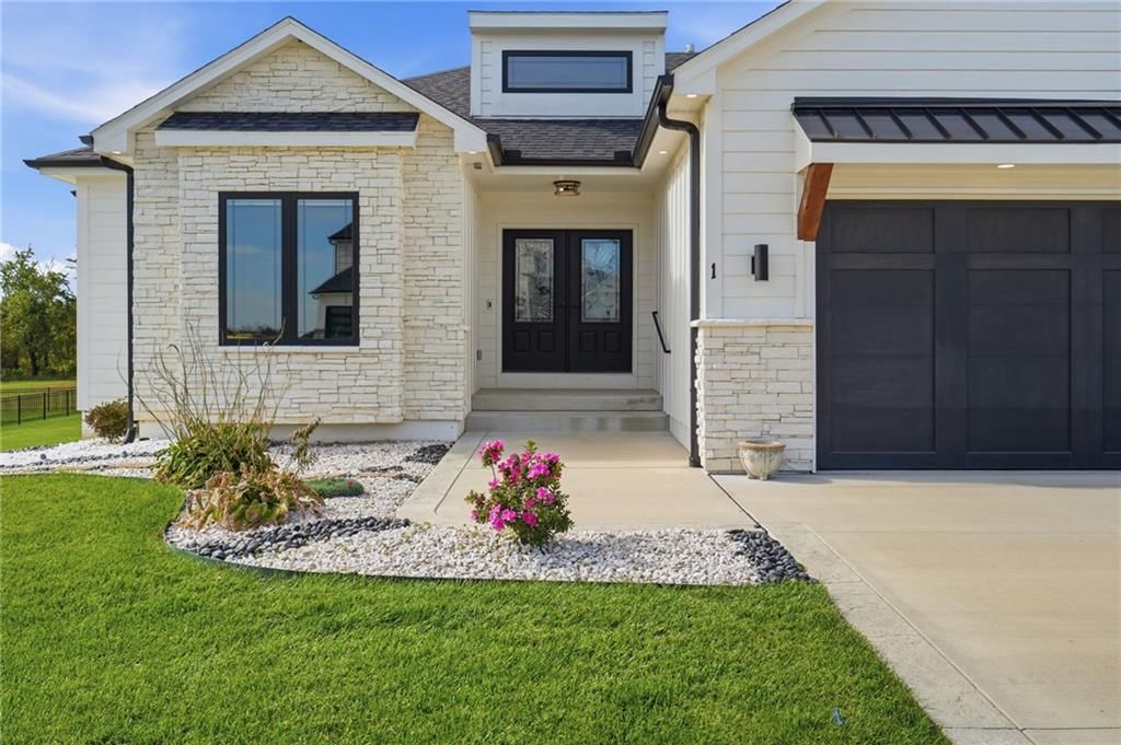 1 S Buffalo Ridge Court, Lake Winnebago, MO: listing photo 3