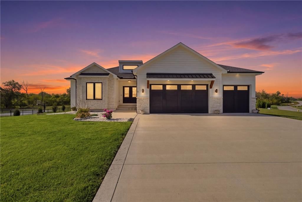 1 S Buffalo Ridge Court, Lake Winnebago, MO
