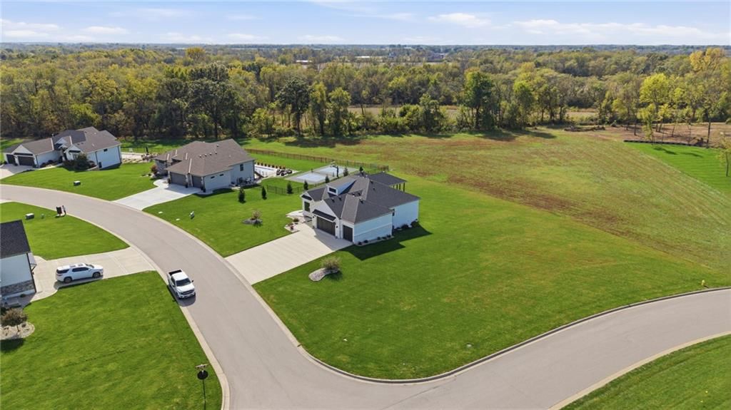 Photo 62 of 75 - 1 S Buffalo Ridge Court, Lake Winnebago, MO 64034