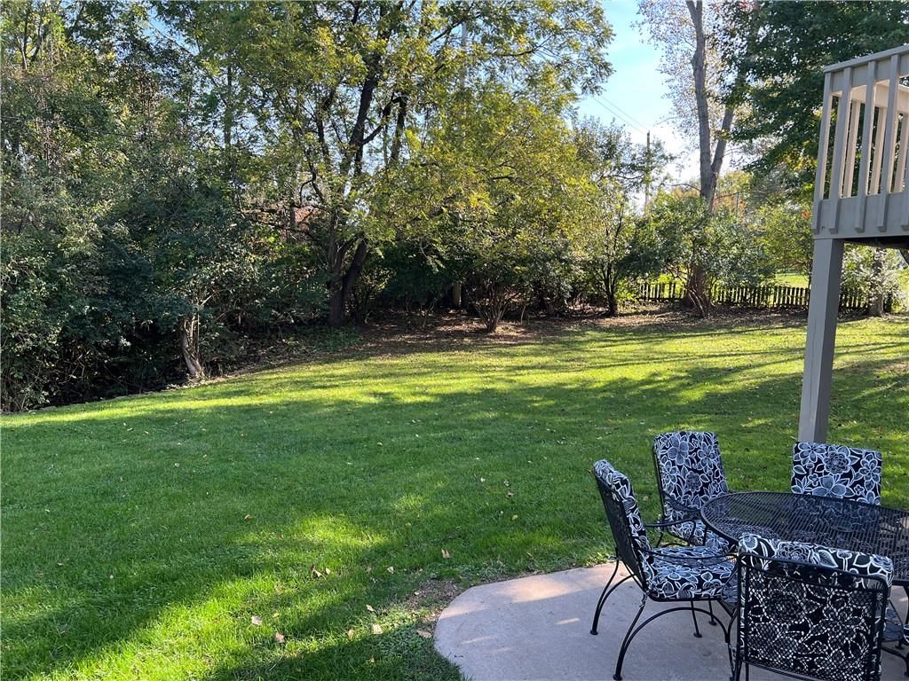 Photo 4 of 5 - 501 Hardwick Circle