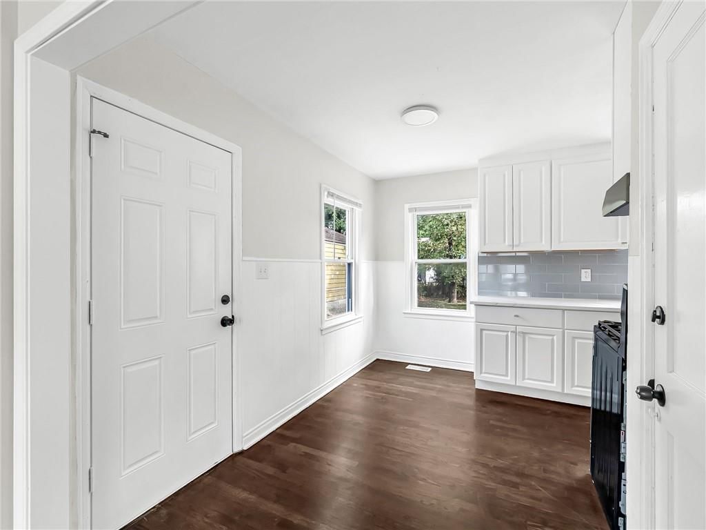 Photo 6 of 19 - 2221 N 36th Street, Kansas City, KS 66104