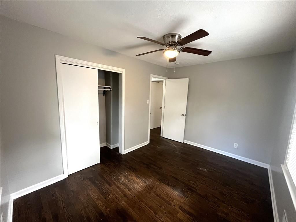 Photo 11 of 19 - 7416 Montgall Avenue, Kansas City, MO 64132