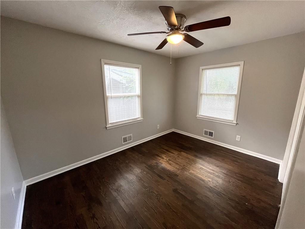 Photo 12 of 19 - 7416 Montgall Avenue, Kansas City, MO 64132