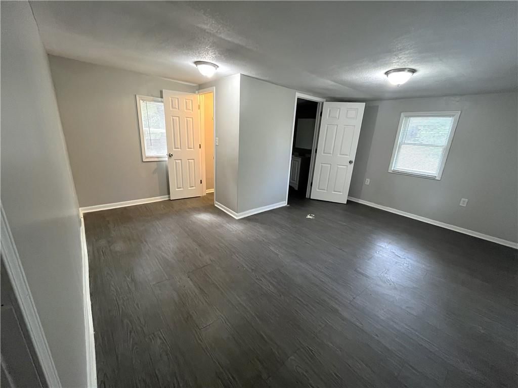 Photo 15 of 19 - 7416 Montgall Avenue, Kansas City, MO 64132
