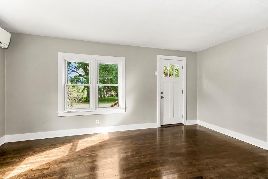 514 N Taylor Street, Pleasant Hill, MO: listing photo 3