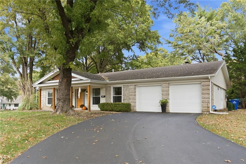 6100 W 88th Street, Overland Park, KS: listing photo 2