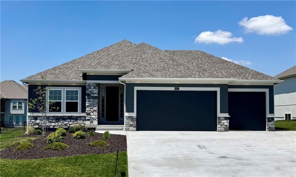 8216 NW 89th Terrace, Kansas City, MO