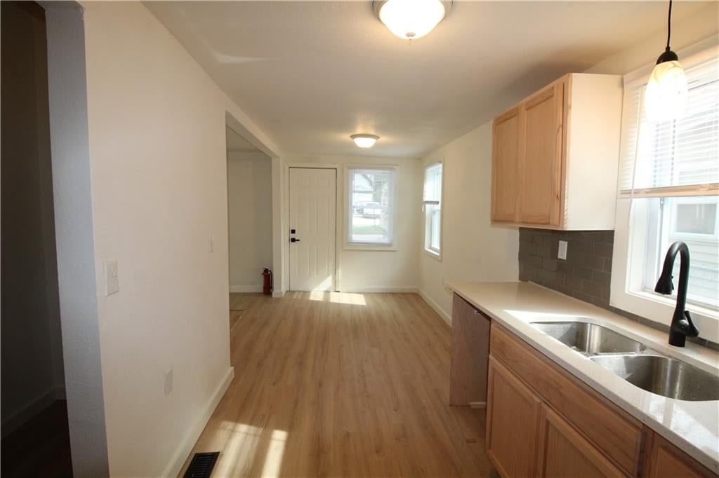 Photo 23 of 29 - 231 S BETHANY Street