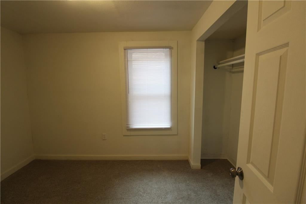 Photo 10 of 29 - 231 S BETHANY Street
