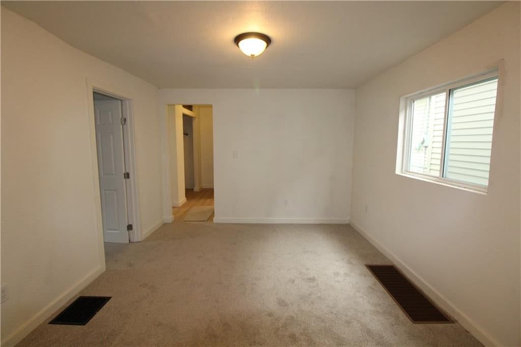 Photo 8 of 29 - 231 S BETHANY Street
