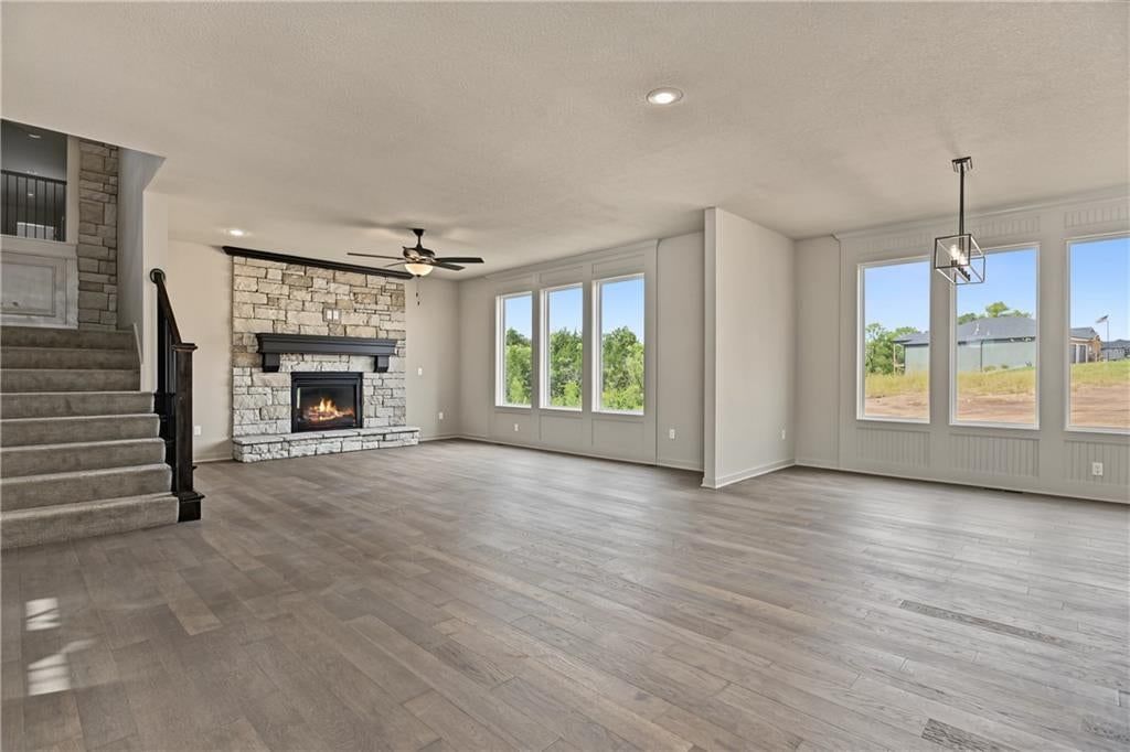 Photo 11 of 45 - 6042 Apache Drive