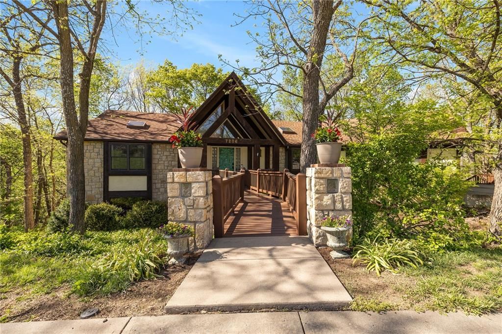 7206 Larson Avenue, Kansas City, MO