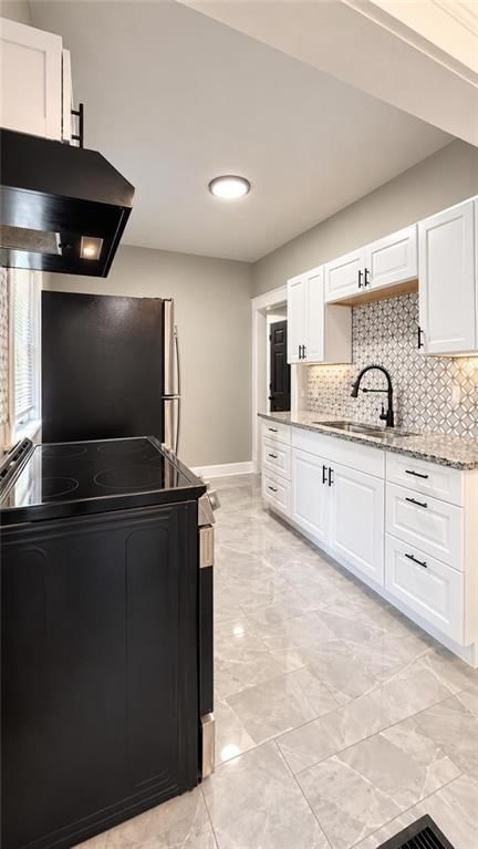 Photo 10 of 22 - 3942 Flora Avenue, Kansas City, MO 64110