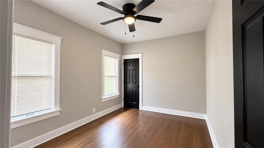 Photo 19 of 22 - 3942 Flora Avenue, Kansas City, MO 64110