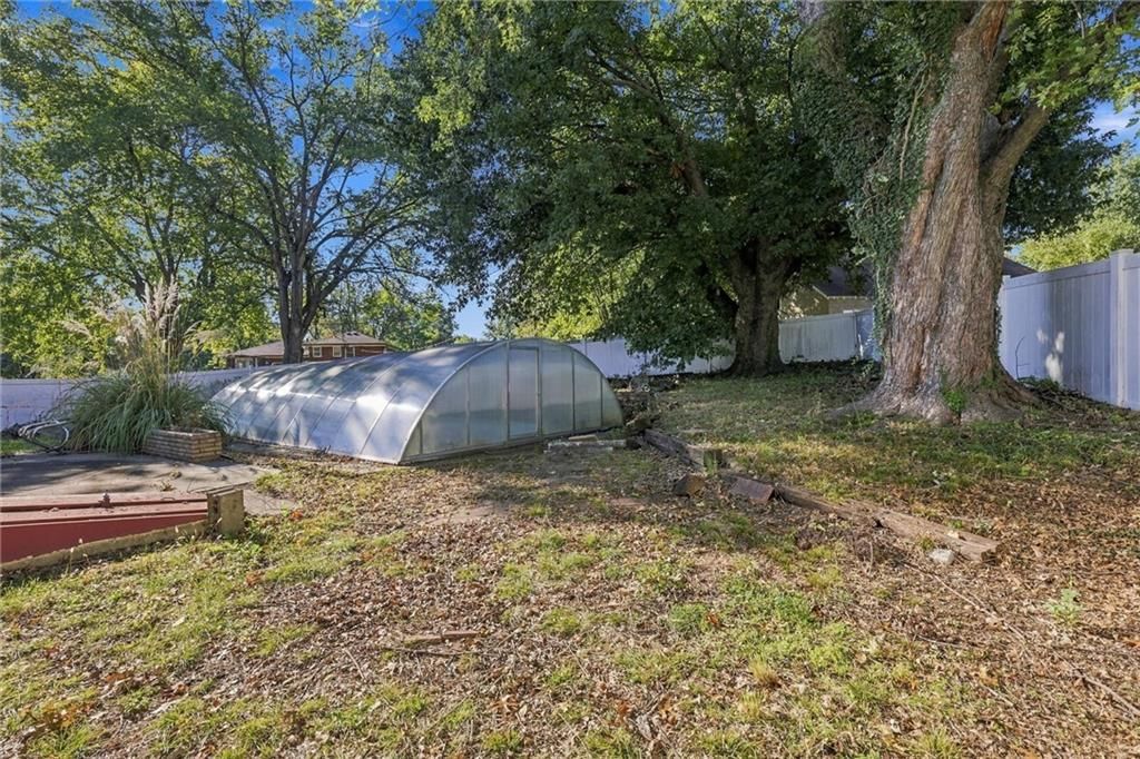 Photo 50 of 60 - 9209 W 47th Street, Merriam, KS 66203