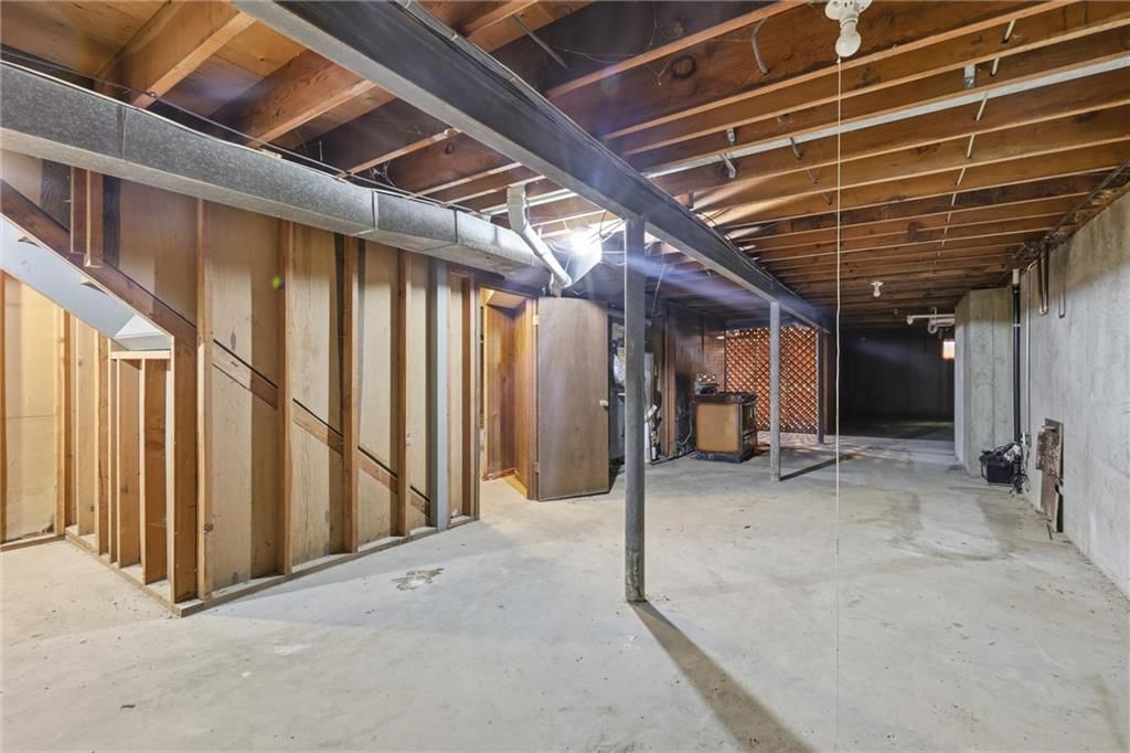 Photo 38 of 60 - 9209 W 47th Street, Merriam, KS 66203