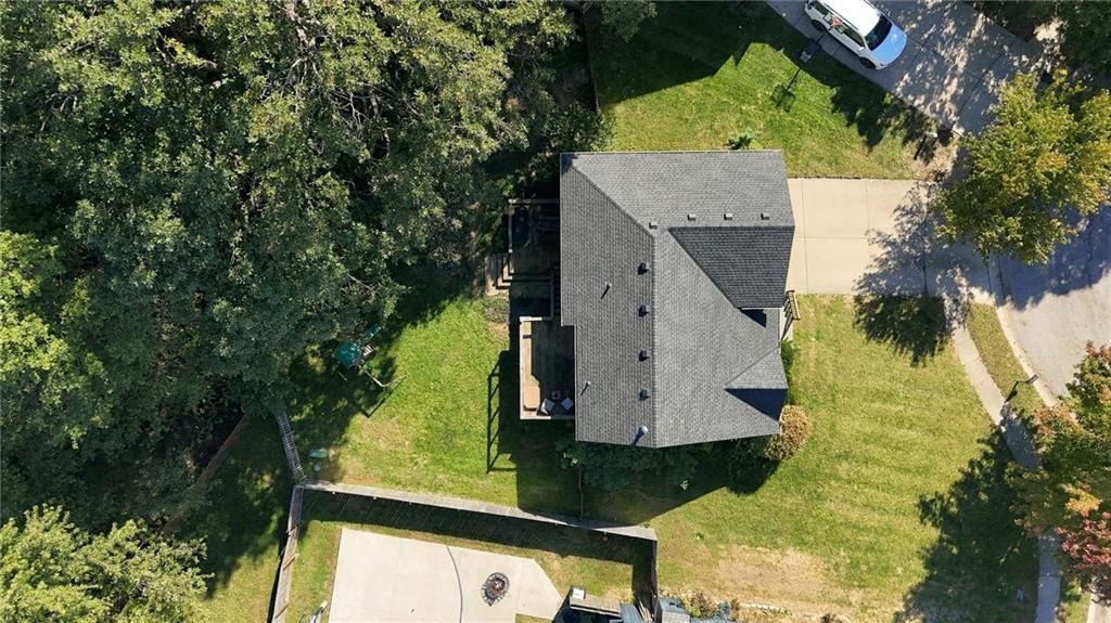 11419 N Ditzler Avenue, Kansas City, MO: listing photo 2